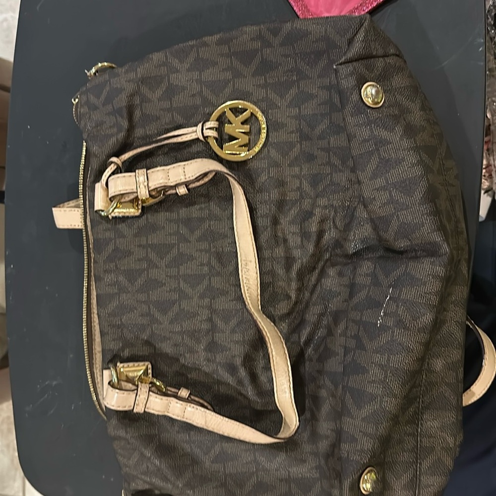 MICHAEL KORS Signature Leather Jet Set Tote